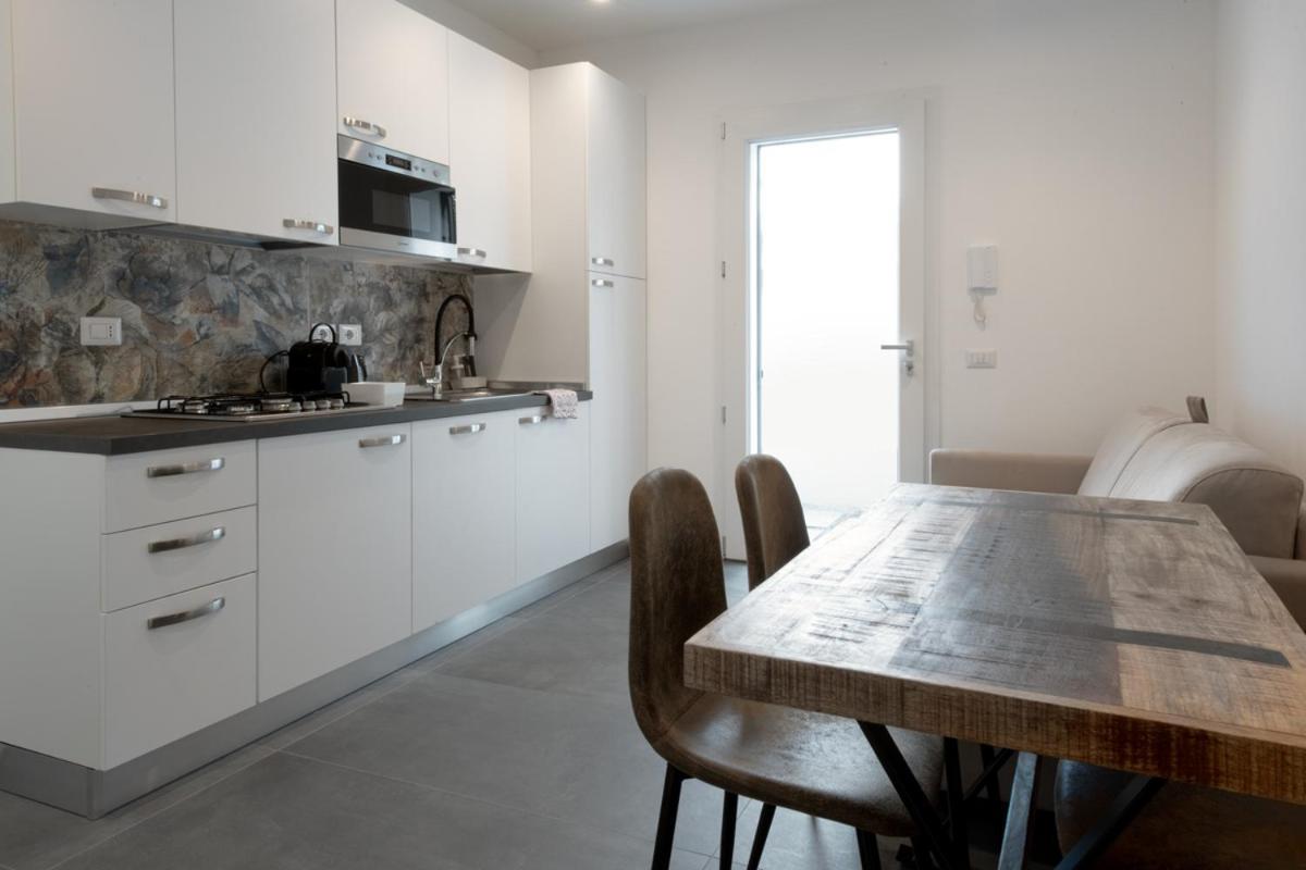 Luxury 4 With Swimming Pool Appartamento